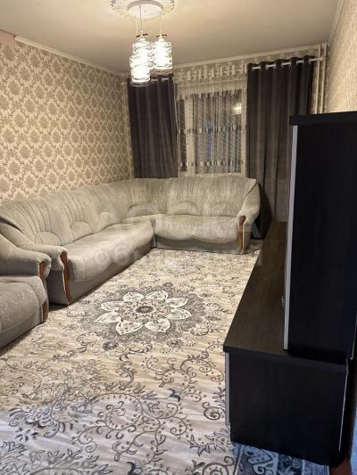 Продаю 2-комнатную квартиру, 45,6кв. м., этаж - 1/4, 9 микрорайон.