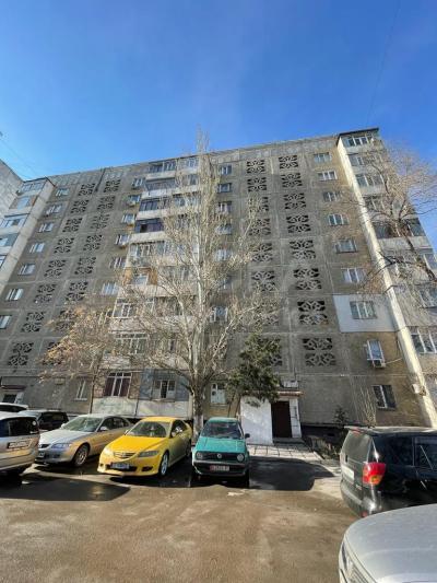 Продаю 1-комнатную квартиру, 35кв. м., этаж - 7/9, Токтогула/Правда.