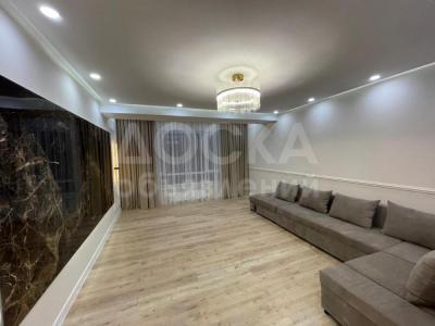 Продаю 3-комнатную квартиру, 93кв. м., этаж - 9/10, Баха\Гагарина.