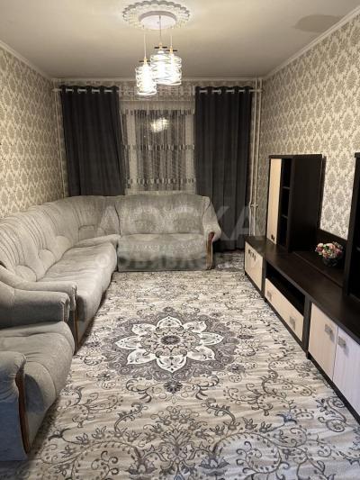 Продаю 2-комнатную квартиру, 45,6кв. м., этаж - 1/4, 9 микрорайон, дом 3.