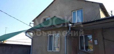 Продаю дом 4-ком. 125кв. м., этаж-2, 4-сот., стена кирпич, Верхний Токольдош ,улица армейская 134а.