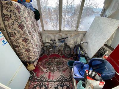 Продаю 1-комнатную квартиру, 32кв. м., этаж - 4/4, Кольбаева/Калинина, мкр Аламедин-1.