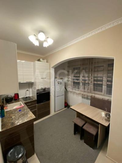 Продаю 1-комнатную квартиру, 45кв. м., этаж - 7/9, Магистраль\Алматинка.