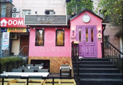 Продаю помещение свободного назначения 74кв. м., Манаса Токтогула.