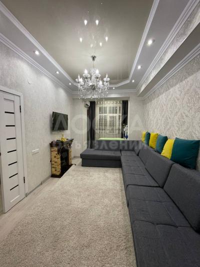 Продаю 1-комнатную квартиру, 38кв. м., этаж - 10/13, Джал.