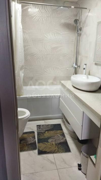 Продаю 2-комнатную квартиру, 63кв. м., этаж - 10/12, Горького / Ч. Айтматова.