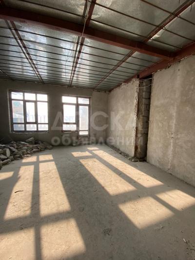 Продаю 5-комнатную квартиру, 205кв. м., этаж - 10/10, рыскулова 28.