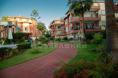 Продаю 4-комнатную квартиру, 200кв. м., этаж - 2/5, Аланья, Турция.