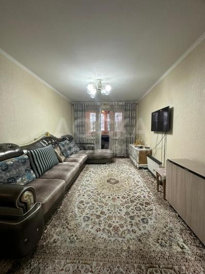Продаю 3-комнатную квартиру, 58кв. м., 4 микрорайон.