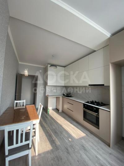 Продаю 2-комнатную квартиру, 74кв. м., этаж - 5/10, Боконбаева\ Орозбекова.