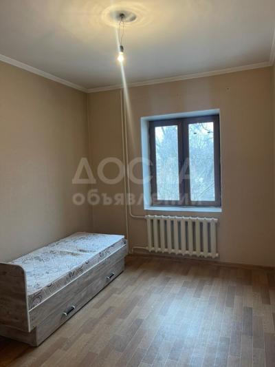 Продаю 2-комнатную квартиру, 67.6кв. м., этаж - 3/5, Калыка Акиева / Московская.