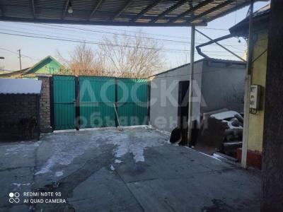 Продаю дом 3-ком. 120кв. м., этаж-1, 4-сот., стена кирпич, Курманалиева/Муса Джалиля.
