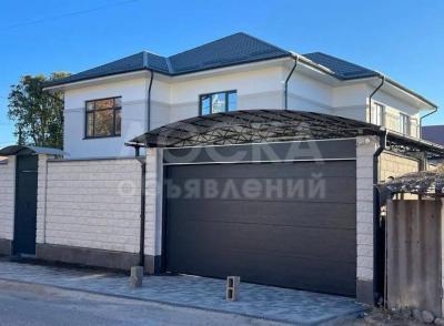 Продаю дом 6-ком. 275кв. м., этаж-2, 4.5-сот., стена кирпич, Горького Айдаралиева .