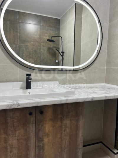 Продаю 2-комнатную квартиру, 70кв. м., этаж - 5/10, Чуйкова .