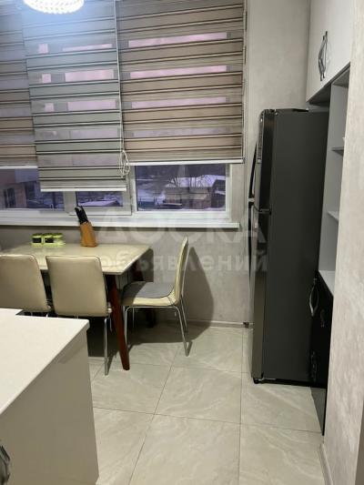 Продаю 3-комнатную квартиру, 98кв. м., этаж - 2/10, Борсан.