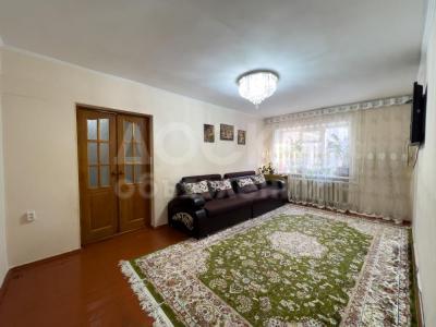 Продаю 3-комнатную квартиру, 57кв. м., этаж - 1/4, Душанбинского/Ахунбаева.