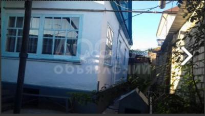 Продаю дом 6-ком. 91.7кв. м., этаж-1, 4.65-сот., стена кирпич, Ул. Жапара Шукурова 24.