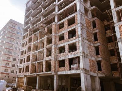 Продаю 2-комнатную квартиру, 69кв. м., этаж - 3/10, джал-15.