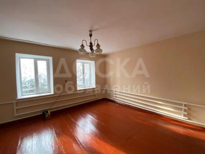 Продаю дом 3-ком. 10кв. м., этаж-1, 2.5-сот., стена кирпич, р-он Пишпек, ориентир Кока-Кола.