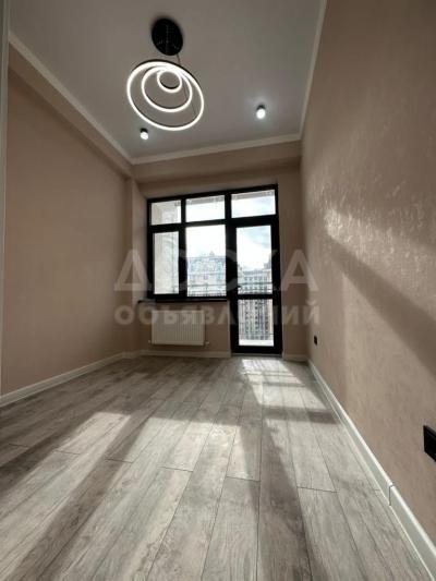 Продаю 2-комнатную квартиру, 45кв. м., этаж - 9/12, Парк Авеню.