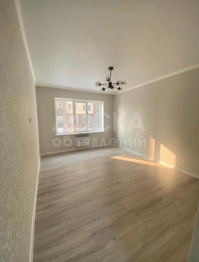 Продаю 2-комнатную квартиру, 71кв. м., этаж - 2/9, Ахунбаева\Куйурчук.