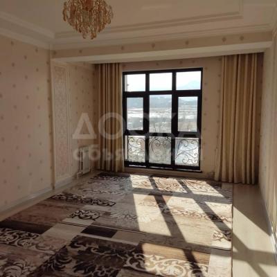 Продаю 3-комнатную квартиру, 106кв. м., этаж - 5/10, Ахунбаева\Чапаева.