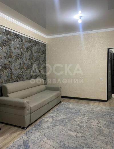 Продаю 1-комнатную квартиру, 43кв. м., этаж - 7/12,  Юж Магистраль\ Тыналиева.