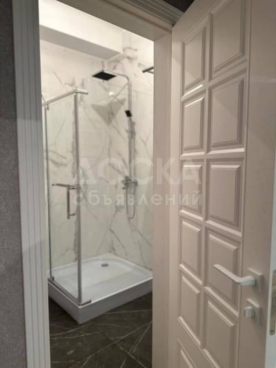 Продаю 2-комнатную квартиру, 74кв. м., этаж - 7/9, Асанбай.