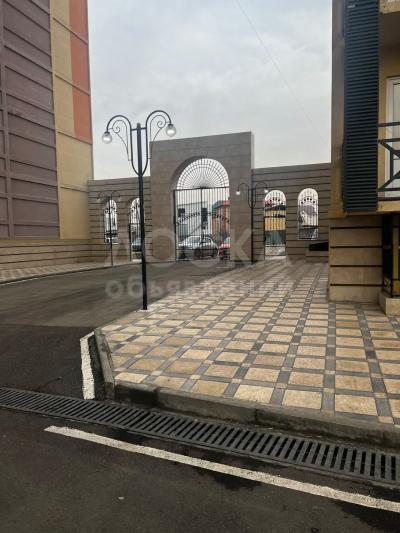 Продаю 2-комнатную квартиру, 68кв. м., этаж - 1/9, ЖК Кок-Жар.