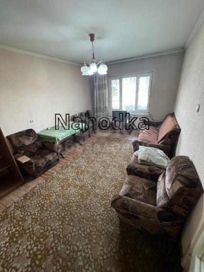 Продаю 3-комнатную квартиру, 64кв. м., этаж - 1/9, мкр. "Восток-5".