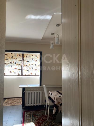 Продаю 2-комнатную квартиру, 52кв. м., этаж - 9/9, 12мкр.