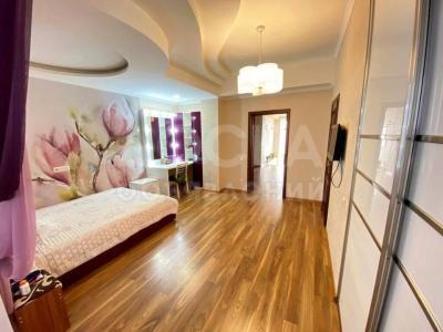 Продаю дом 9-ком. 436кв. м., этаж-2, 14-сот., стена кирпич, Гос.Резиденция.