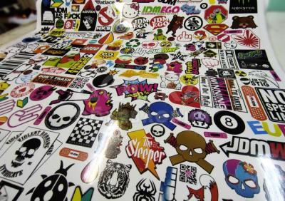 Оперативная полиграфия, стикеры, наклейки с вашим логотипом