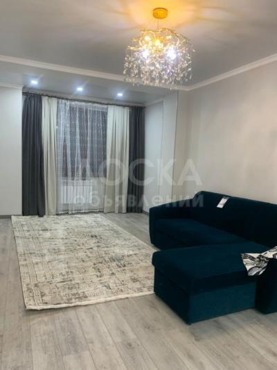 Продаю 2-комнатную квартиру, 75кв. м., этаж - 5/10, Орозбекова Боконбаева.