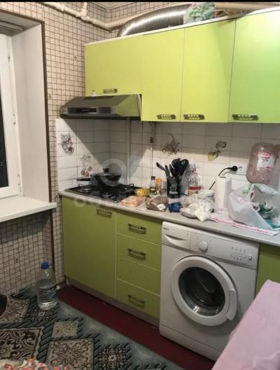 Продаю 1-комнатную квартиру, 33кв. м., этаж - 5/5, 8 микрорайон .