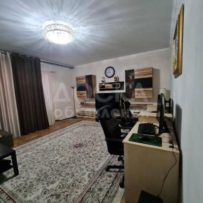 Продаю 3-комнатную квартиру, 146кв. м., этаж - 10/10, Боконбаева Орозбекова.