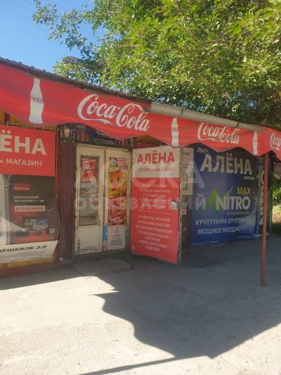 Продаю торговое помещение  24кв. м., центр Ново-Покровки, трасса.