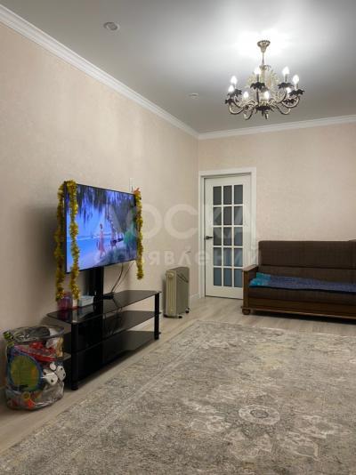 Продаю 1-комнатную квартиру, 47кв. м., этаж - 3/10, Центр.