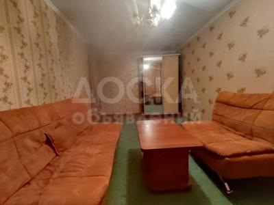 Продаю 1-комнатную квартиру, 32кв. м., этаж - 1/4, 4 м-н.