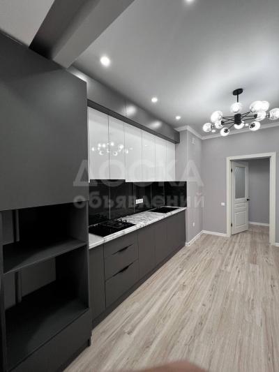 Продаю 2-комнатную квартиру, 69кв. м., этаж - 9/12, Восток 5.