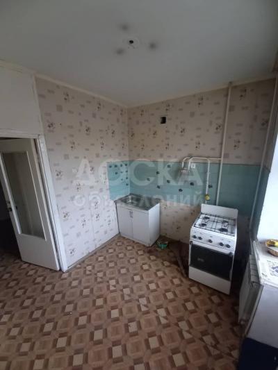 Продаю 2-комнатную квартиру, 50,5 кв.м.кв. м., этаж - 3/5, ул.Ковровщиков 11.