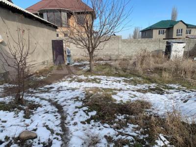 Продаю дом 4-ком. 100кв. м., этаж-1, 6-сот., стена саман, ж/м Арча-Бешик, ул. Чубак ажы Жалилов.