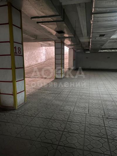 Продаю подземный паркинг в районе ТЦ Азия Молл Фурманова 12.