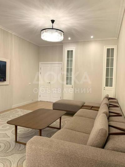 Продаю 4-комнатную квартиру, 130кв. м., этаж - 11/14, Премиум элитка, Район Ак-кеме Ихлас резиденс Цена 255$.