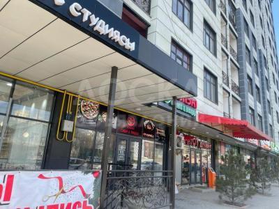 Продаю торговое помещение  65кв. м., ул.Насирдина Исанова 26.