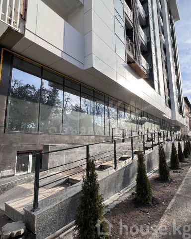 Продаю 3-комнатную квартиру, 122кв. м., этаж - 8/10, Продаю 3ком элитку псо Район Политеха Цена 850$ за м2.