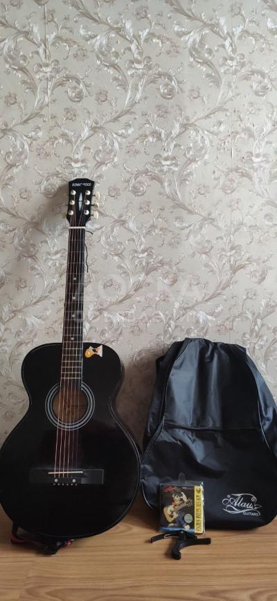 Продаю гитару в комплекте