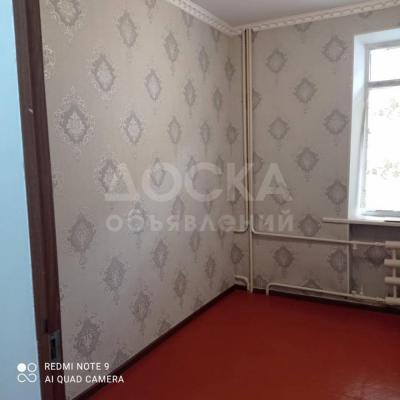 Продаю 3-комнатную квартиру, 55кв. м., этаж - 1/2, Шлагбаум .