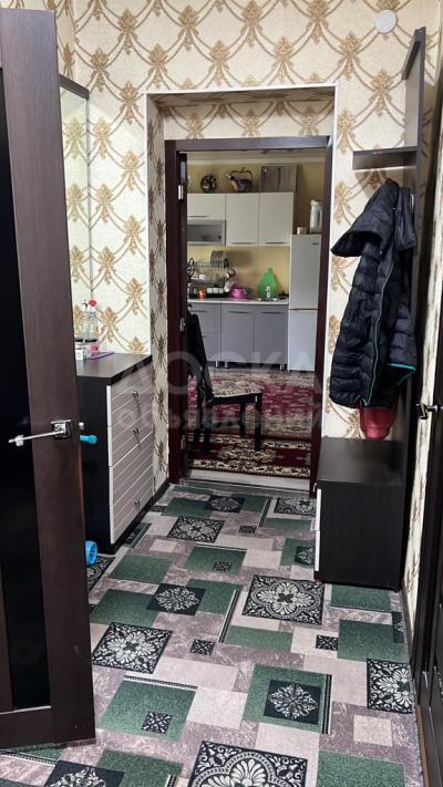 Продаю дом 4-ком. 120кв. м., этаж-1, 8-сот., стена кирпич, Бек-Тоо.