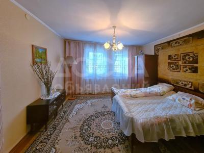 Продаю дом 3-ком. 68кв. м., этаж-1, 6-сот., стена кирпич, Лермонтова/салиева.